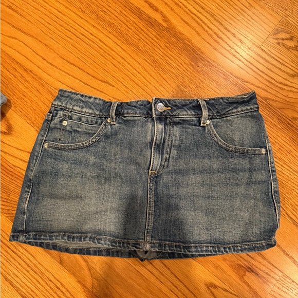 Garage Dresses & Skirts - Garage Blue Mini Skirt Casual